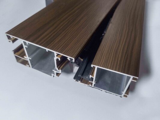 nhom cua revo go teak