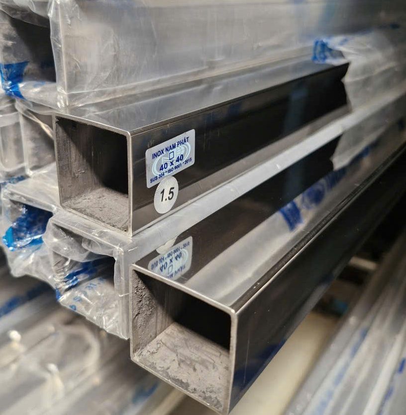 VUÔNG INOX 304 - 40 x 40mm 12 VUÔNG INOX 304 - 40 x 40mm - Ảnh 2