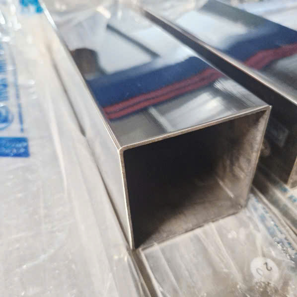 VUÔNG INOX 304 - 70 x 70mm 17 VUÔNG INOX 304 - 70 x 70mm - Ảnh 3